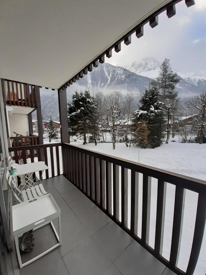 Studio Quartier Calme Centre Ville Vue Mont Blanc Chamonix Exterior photo
